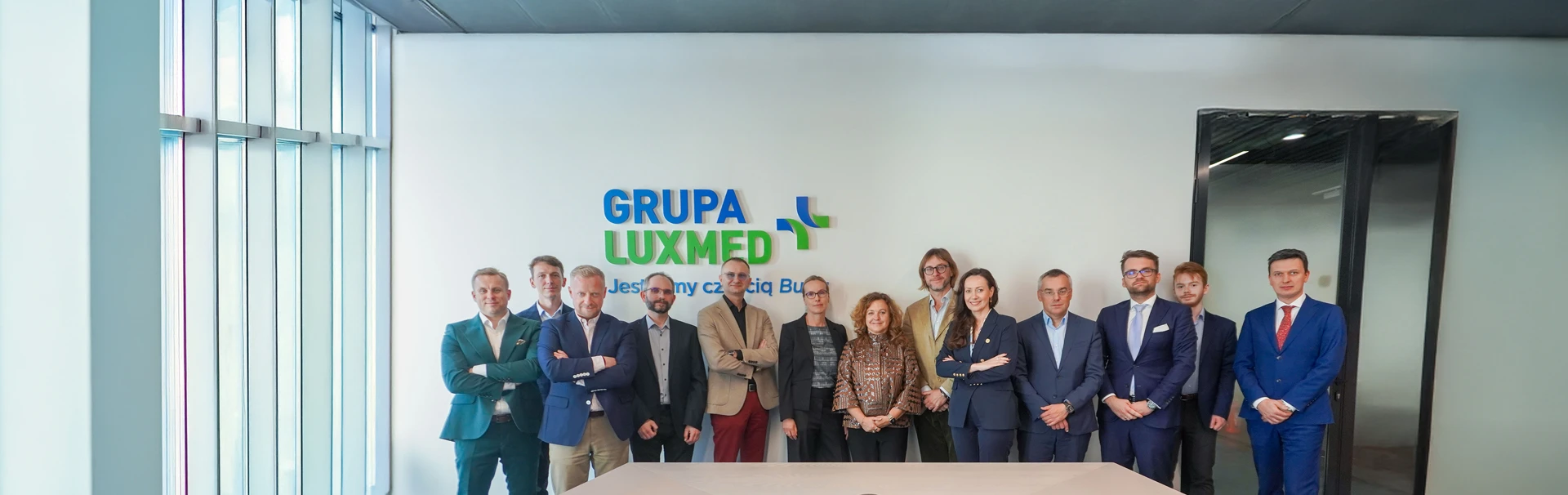 Zdjęcie grupowe przedstawicieli Grupy LUX MED i Mental Path
