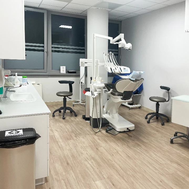 LXS Al.Jerozolimskie 162 gabinet.jpg