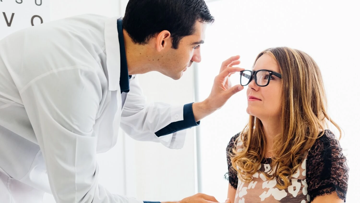 Okulista a optometrysta.jpg