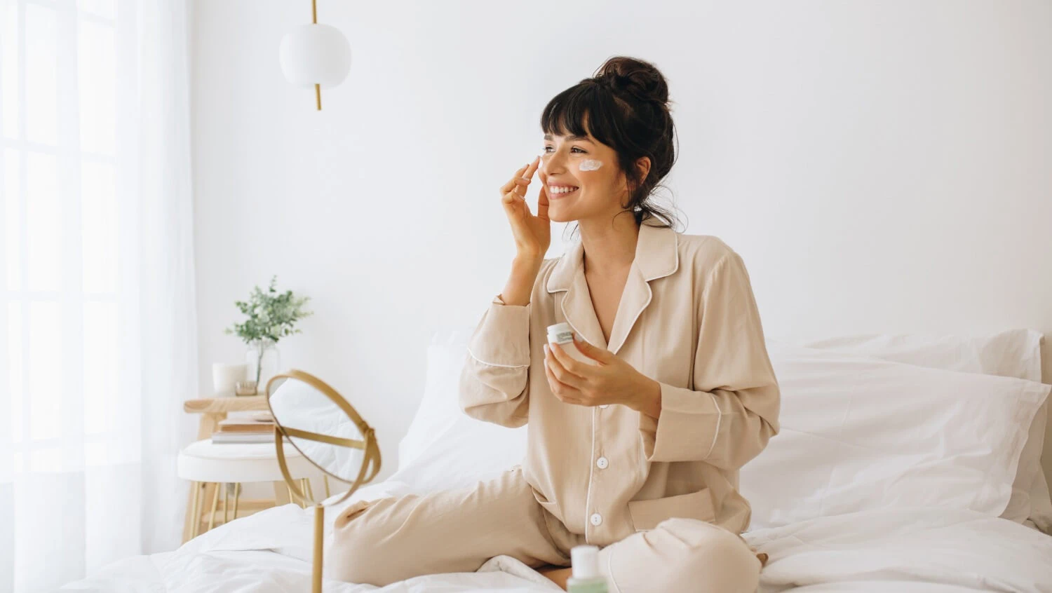 Pielęgnacja skóry jesienią i zimą.jpg