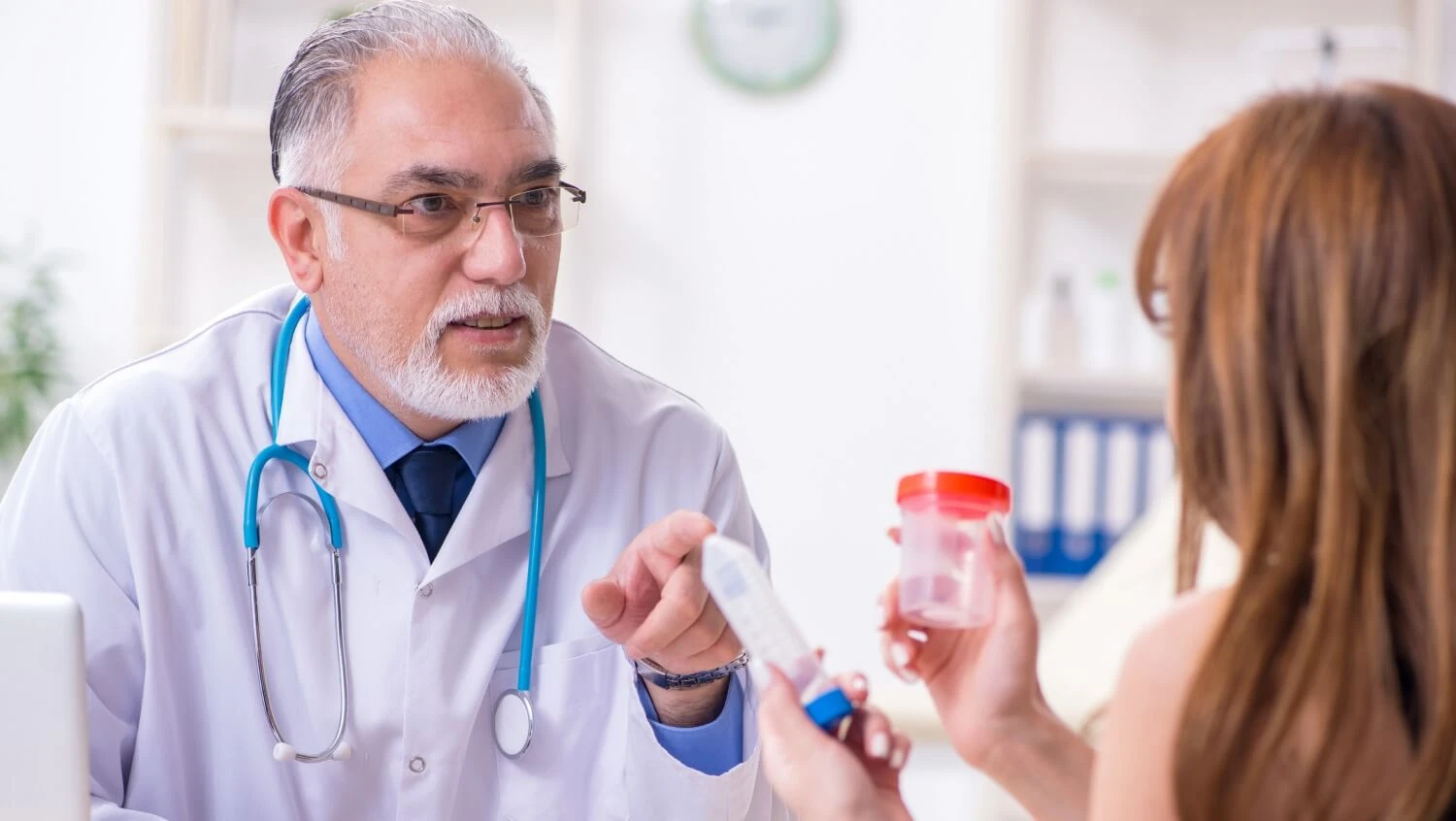 Przezroczysty mocz.jpg