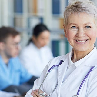 Nietrzymanie moczu – co je powoduje? Na czym polega leczenie inkontynencji?