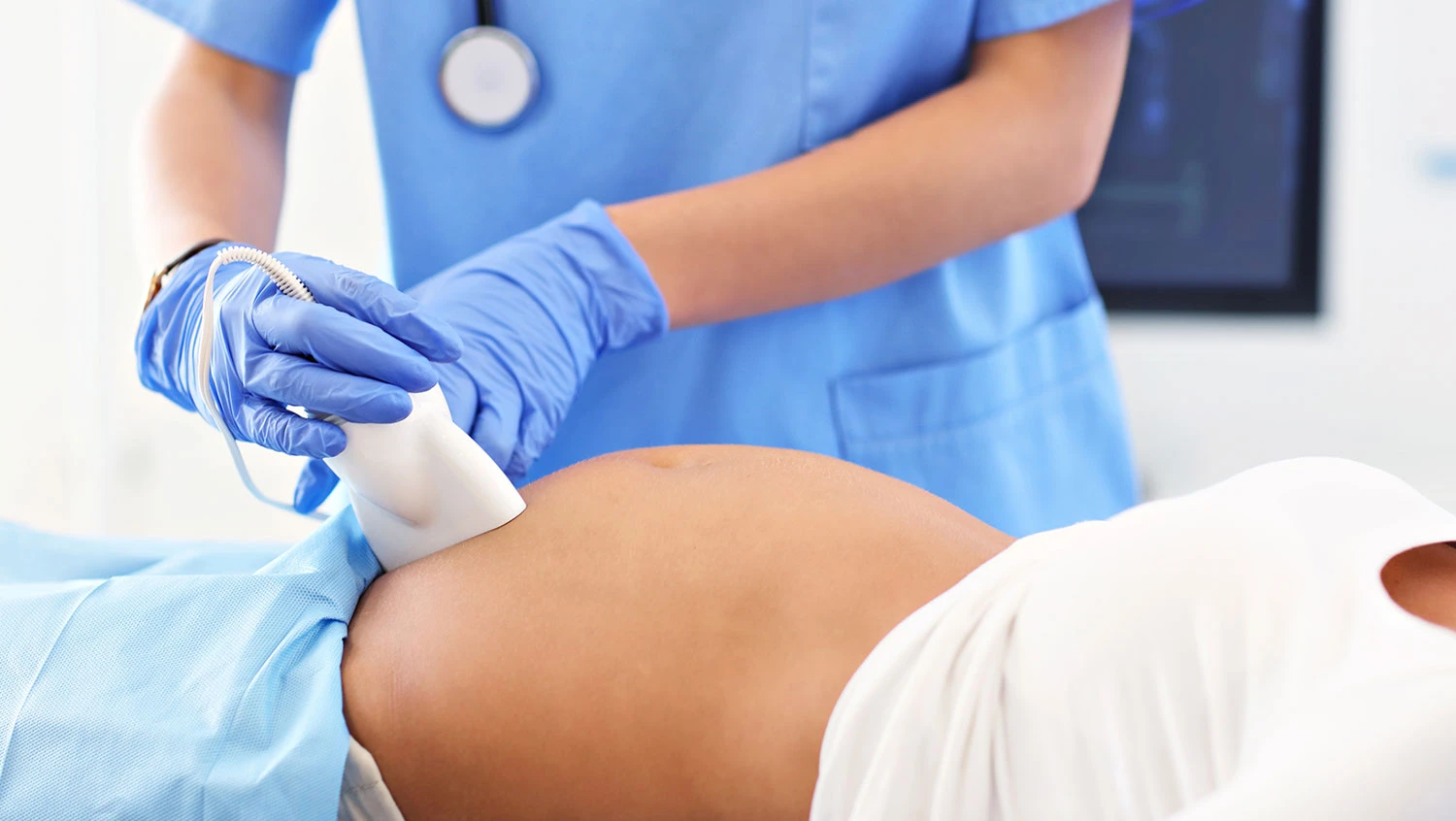 Niepokojące objawy w ciąży – bóle i kłucie w brzuchu